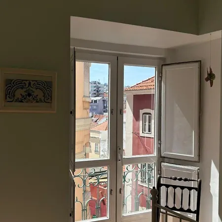 Апартаменты With Private Garden Лиссабон